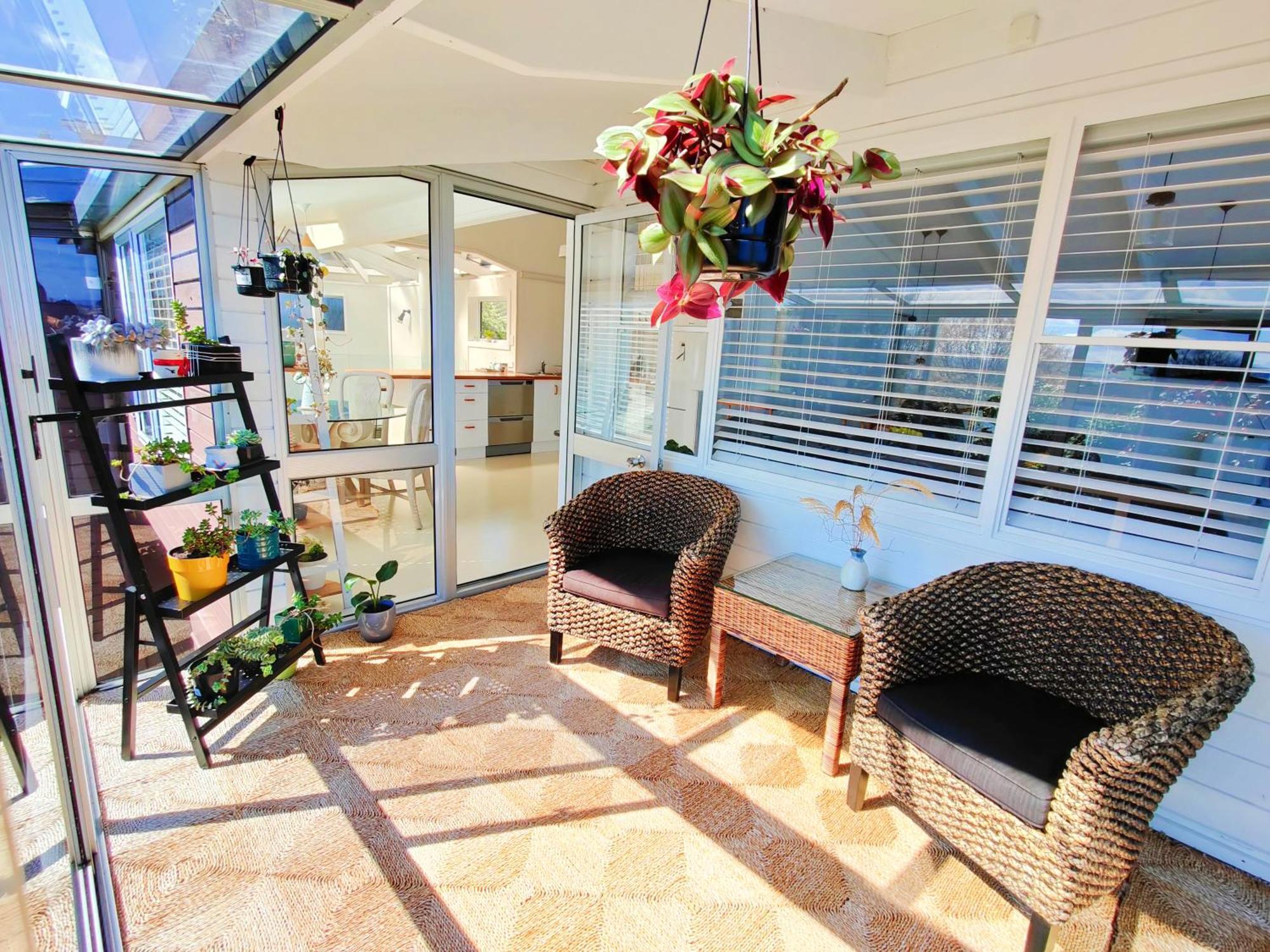 Delight In Birch-Lake View Holiday Home Taupo Eksteriør bilde